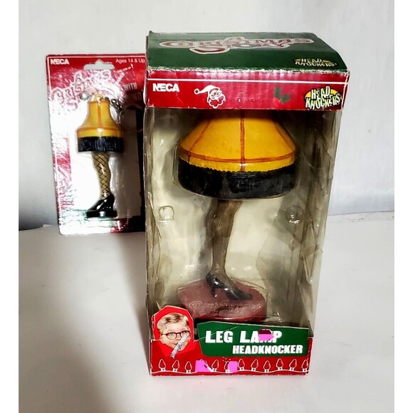A Christmas Story Leg Lamp Knocker + Talking Leg Lamp Keychain Collectibles NECA - Picture 3 of 13
